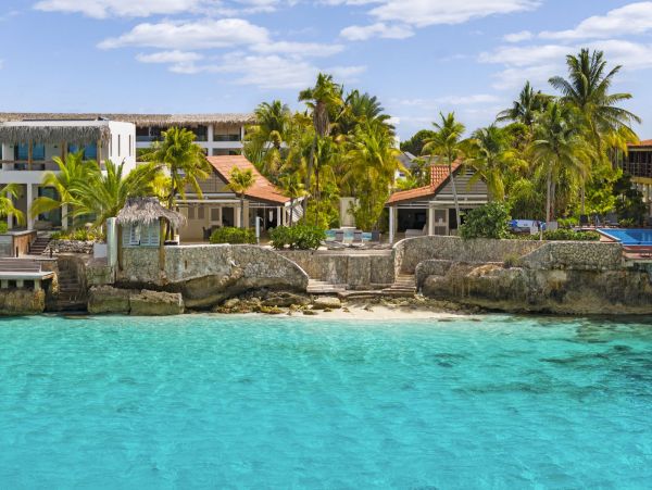 Bonaire Oceanfront Villa With Private Pool And Beach
