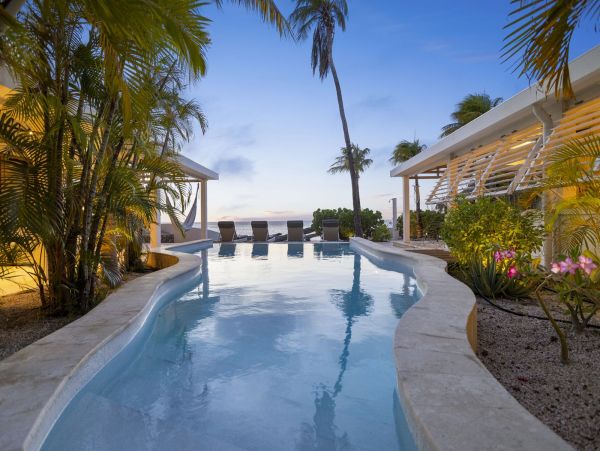 Bonaire Oceanfront Villa With Private Pool And Beach