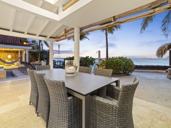 Bonaire Oceanfront Villa With Private Pool And Beach