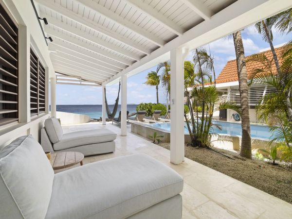 Bonaire Oceanfront Villa With Private Pool And Beach