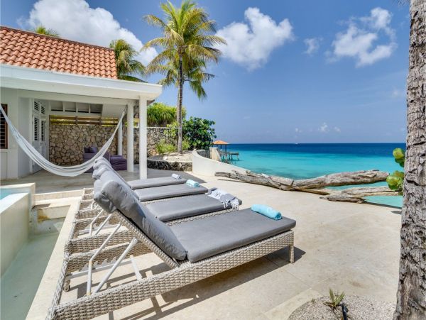 Bonaire Oceanfront Villa With Private Pool And Beach