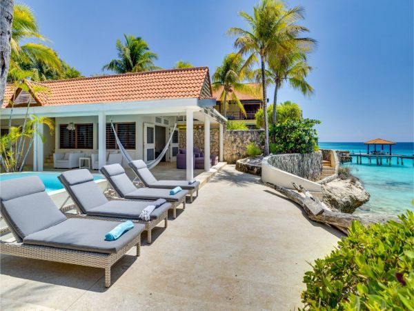 Bonaire Oceanfront Villa With Private Pool And Beach