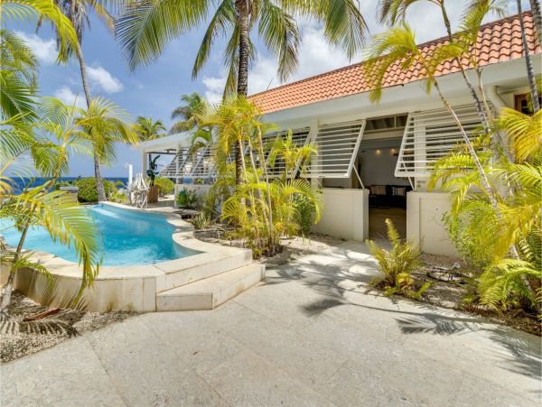 Bonaire Oceanfront Villa With Private Pool And Beach