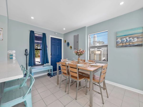 Fort Myers Beach Apartment Rental With Heated Pool
