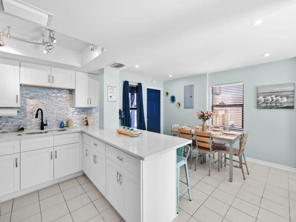 Fort Myers Beach Apartment Rental With Heated Pool