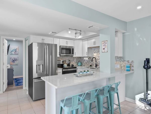 Fort Myers Beach Apartment Rental With Heated Pool