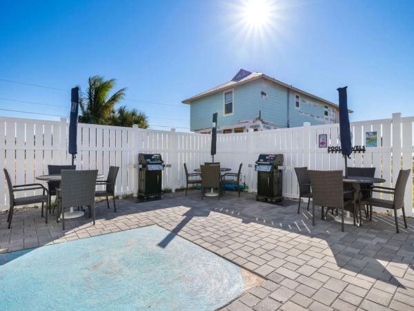 Fort Myers Beach Apartment Rental With Heated Pool