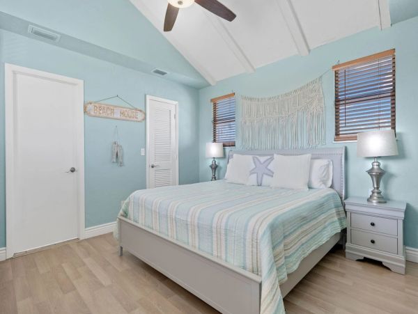 Fort Myers Beach Apartment Rental With Heated Pool