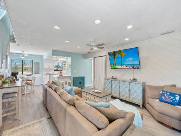 Fort Myers Beach Apartment Rental With Heated Pool