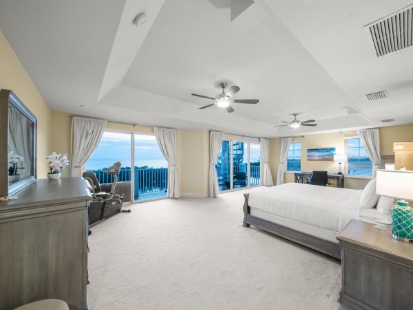 Canal-Front Siesta Key Penthouse With Rooftop Terrace