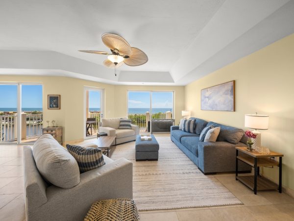 Canal-Front Siesta Key Penthouse With Rooftop Terrace