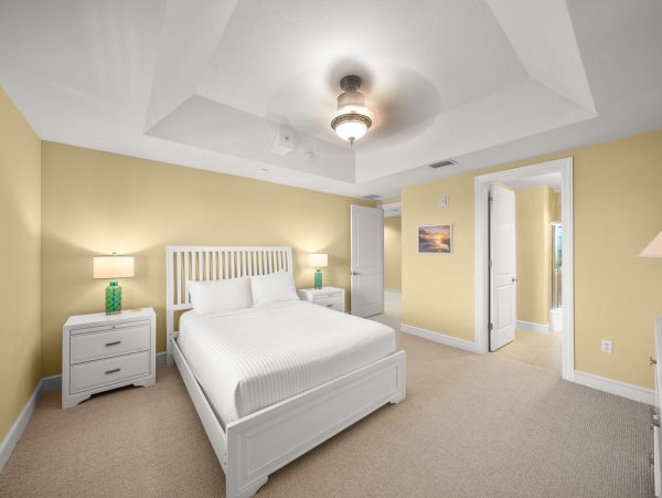 Canal-Front Siesta Key Penthouse With Rooftop Terrace