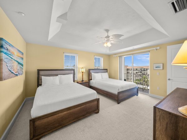 Canal-Front Siesta Key Penthouse With Rooftop Terrace