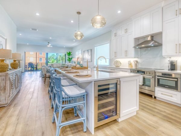 Luxury Beach Condo With Rooftop Deck in Indian Rocks Beach