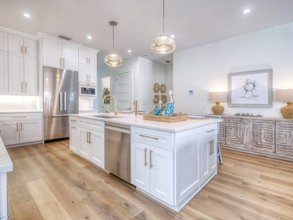 Luxury Beach Condo With Rooftop Deck in Indian Rocks Beach