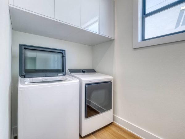 Luxury Beach Condo With Rooftop Deck in Indian Rocks Beach