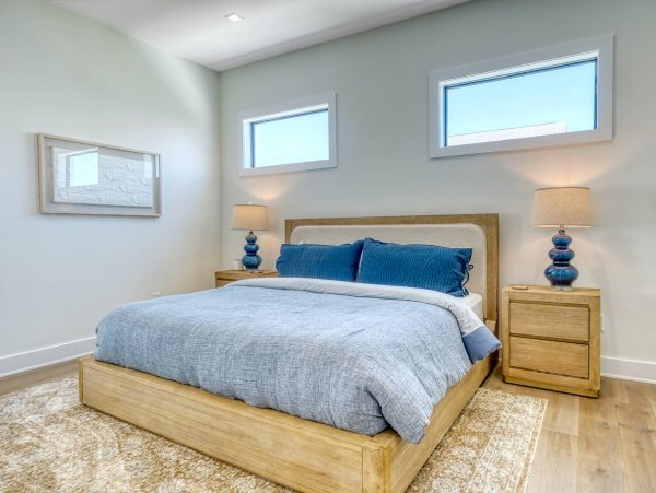Luxury Beach Condo With Rooftop Deck in Indian Rocks Beach