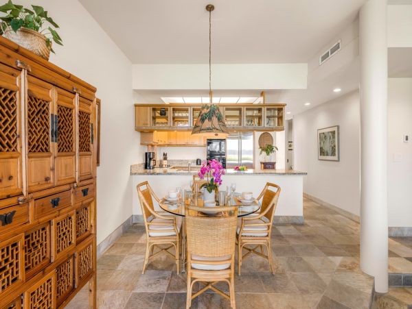 Luxury Ocean View Retreat Kohala Coast World Class Location & Accomodation.