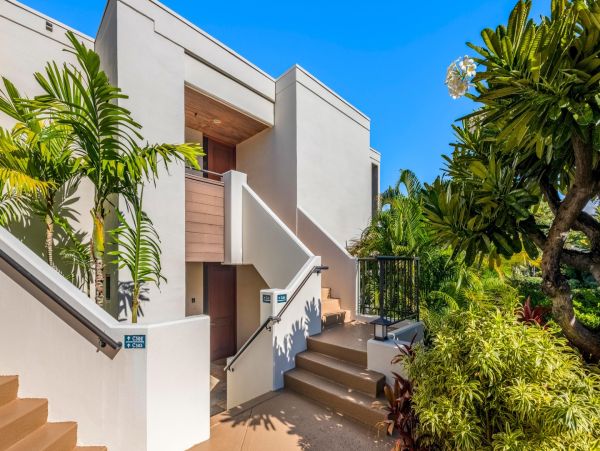 Luxury Ocean View Retreat Kohala Coast World Class Location & Accomodation.