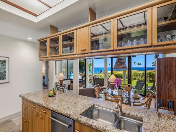 Luxury Ocean View Retreat Kohala Coast World Class Location & Accomodation.