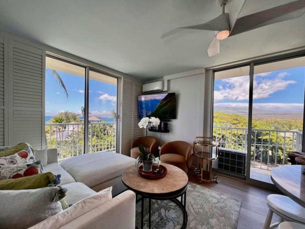 Puako Top-Floor Three Bedroom Penthouse Pool Ocean Views - Beachfront Best Island Snorkeling