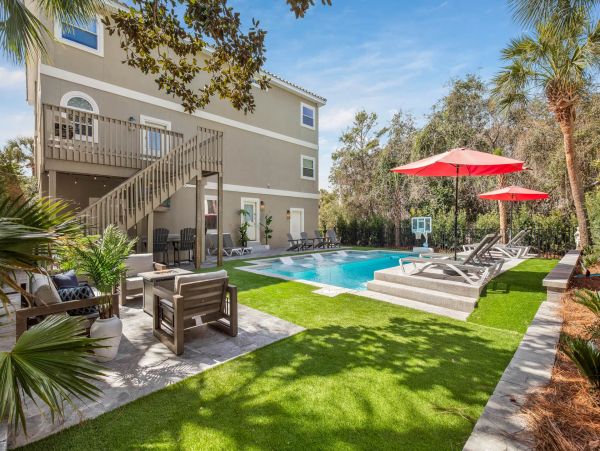 Luxury Beach House with Private Pool & Beach Access