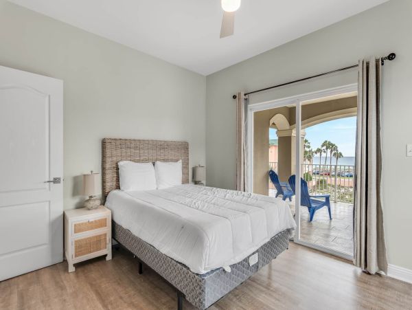 Luxury Beach House with Private Pool & Beach Access