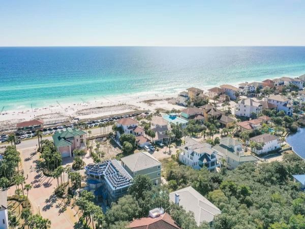 Luxury Beach House with Private Pool & Beach Access