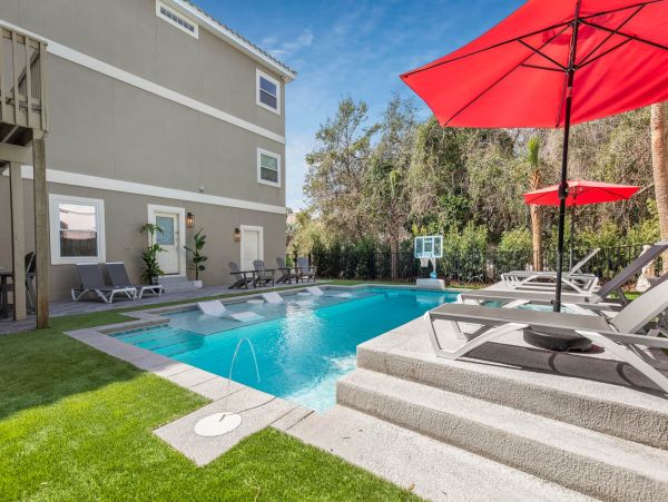 Luxury Beach House with Private Pool & Beach Access