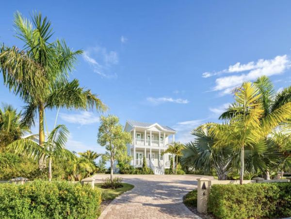 Florida Keys Waterfront Vacation Rental Luxury Home with Pool & Dock