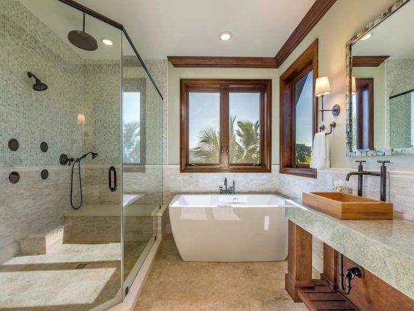 Private Beach Retreat With Three Pools in Marathon