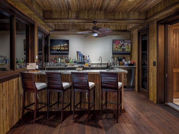 Private Beach Retreat With Three Pools in Marathon