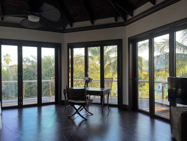 Private Beach Retreat With Three Pools in Marathon