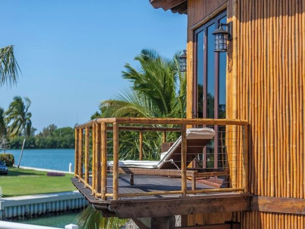Private Beach Retreat With Three Pools in Marathon