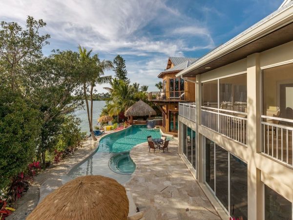 Private Beach Retreat With Three Pools in Marathon