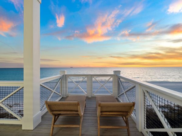 Panama City Beach Gulf-Front Luxury Rental – Sleeps 26 with Pool