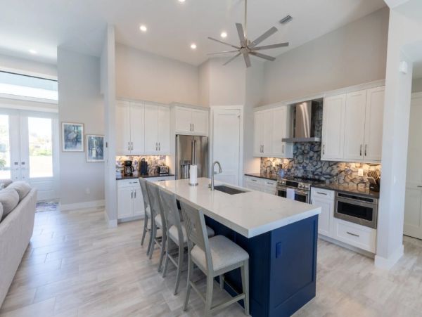 Marco Island Luxury Vacation Rental – Private Pool & Modern Comforts