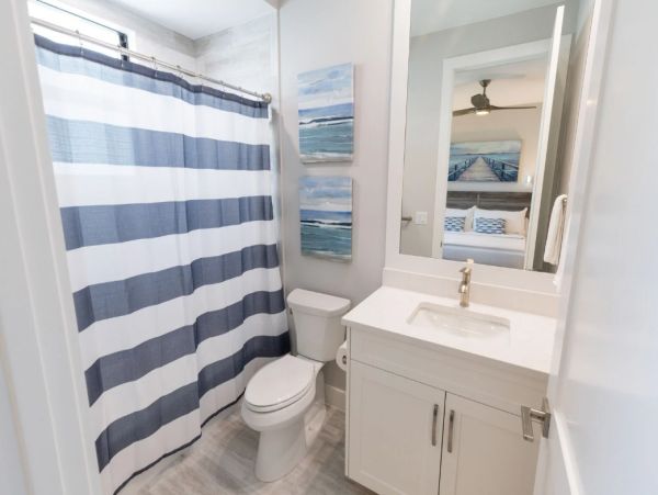 Marco Island Luxury Vacation Rental – Private Pool & Modern Comforts