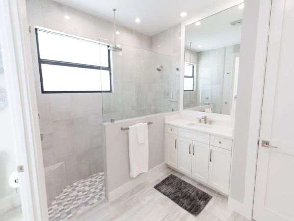 Marco Island Luxury Vacation Rental – Private Pool & Modern Comforts