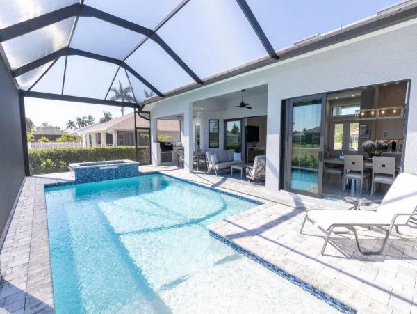 Marco Island Luxury Vacation Rental – Private Pool & Modern Comforts