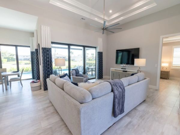 Marco Island Luxury Vacation Rental – Private Pool & Modern Comforts