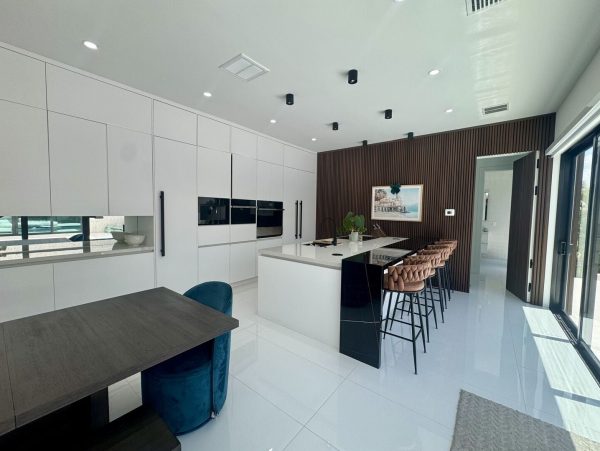 Marco Island Luxury Vacation Rental – Private Pool & Modern Elegance
