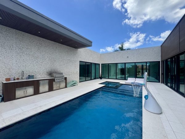 Marco Island Luxury Vacation Rental – Private Pool & Modern Elegance