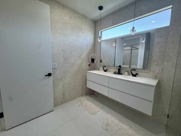 Marco Island Luxury Vacation Rental – Private Pool & Modern Elegance
