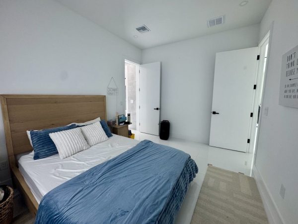 Marco Island Luxury Vacation Rental – Private Pool & Modern Elegance