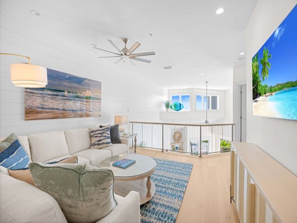 Gulf-Front Four-Bedroom Home With Pool in Captiva