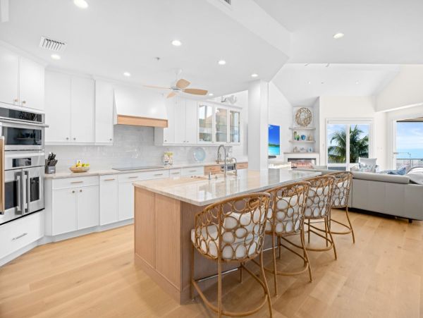 Gulf-Front Four-Bedroom Home With Pool in Captiva