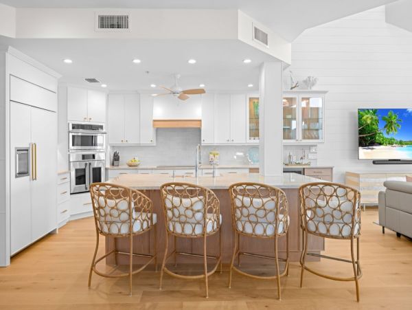 Gulf-Front Four-Bedroom Home With Pool in Captiva