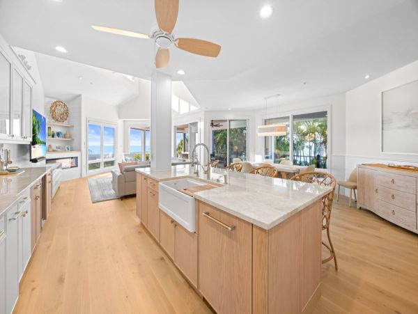 Gulf-Front Four-Bedroom Home With Pool in Captiva