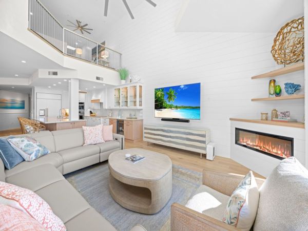 Gulf-Front Four-Bedroom Home With Pool in Captiva